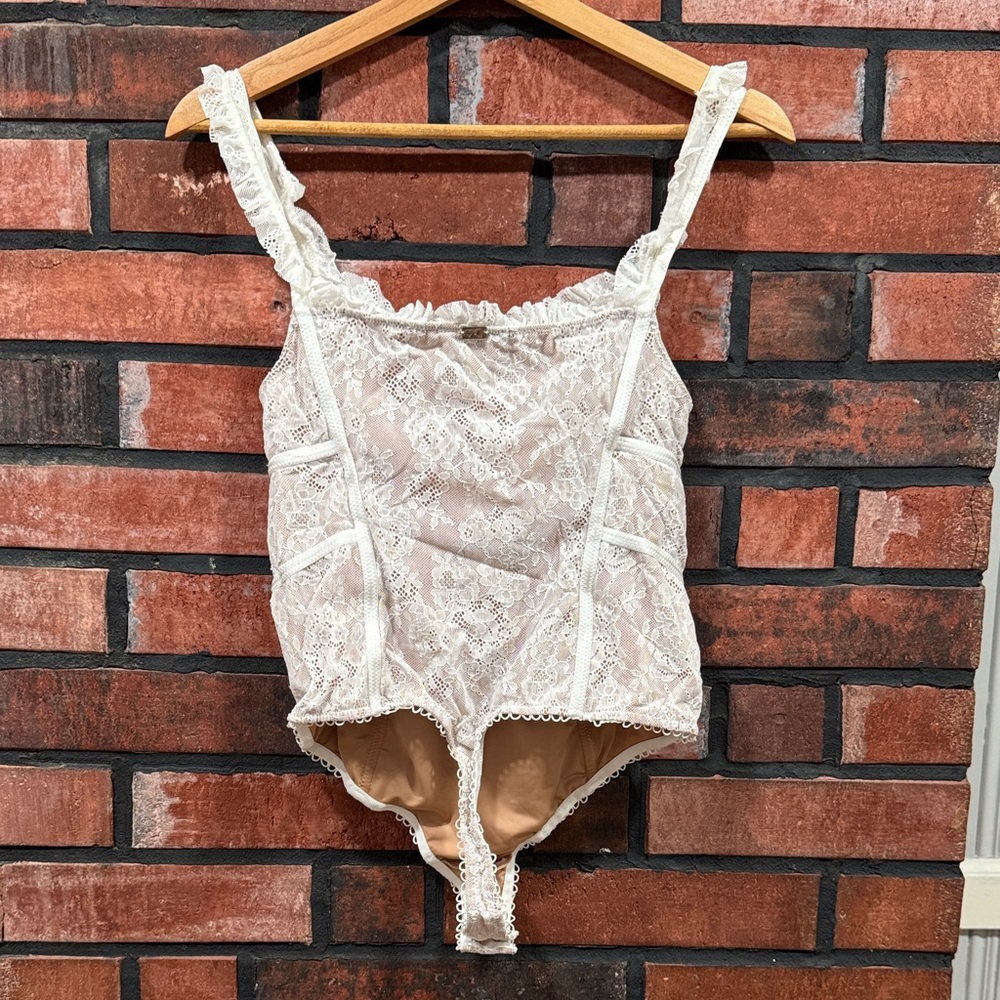 For Love And Lemons Ivory Lace-Up Bodysuit - Picture 7 of 13